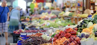 banchi ortofrutticoli del mercato